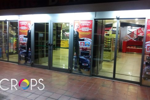 Fitting of showcases with perfo foil